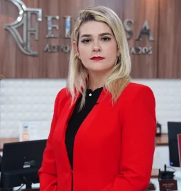 Dra. Tayse Feitosa Sócia proprietária e Diretora Financeira